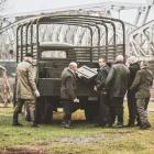 Zgromadzeni byli świadkami próby wysadzenia mostu kolejowego w Tryńczy, jaką podjęto w...
