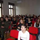 Sala w jarosławskim MOK wypełniła się miłośnikami piosenek historycznych. 