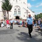 Około godz. 15 było już sporo ludzi, ale ulice były jeszcze przejezdne.