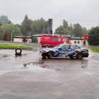 Pokazy driftingu na placu targowym dostarczyły ekstremalnych wrażeń.