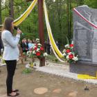 Na tablicy upamiętniającej powstanie „Bożej Męki” wyryty jest wiersz autorstwa Romana...