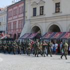 W Jarosławiu, podobnie jak w innych miastach Polski, odbyła się uroczysta defilada i apel.