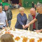 Kulinarną atrakcją był olbrzymi, pieszczący podniebienia tort, przygotowany kolejny już...