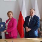 Na dokumencie odnośnie współfinansowania tej inwestycji podpisy złożyli wójt gminy...
