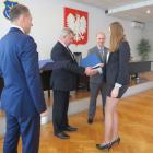 Starosta przeworski wręczył w tym roku stypendia dla 53 uczniów szkół ponadgimnazjalnych.