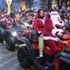 Przemyscy motocykliści w honorowej eskorcie.