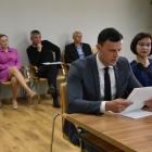 Na sali obrad 44. sesji Rady Miejskiej w Sieniawie, prócz radnych (w liczbie 13), nie...