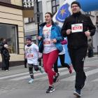 Pogoda biegaczom dopisała, dobre humory także.