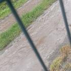 Woda spływająca drogą z pól uprawnych niejednokrotnie wdarła się na posesję pani...