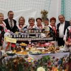 Stoiska uginały się pod przetworami. Kulinarne propozycje zgłoszone do konkursu przez...