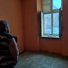 Skromna emerytura nie wystarczy pani Irenie na remont mieszkania, do którego ma szansę...