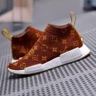 Buty uznane przez zagraniczne portale za jeden z najlepszych customów sezonu. Model...