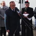Burmistrz S. Kłopot nie krył zadowolenia z ukończonej inwestycji. / FOT. UMiG Pruchnik