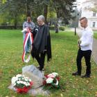 Uroczystość inauguracji rozpoczęto otwarciem Alei Pamięci w Parku Lubomirskich, gdzie...