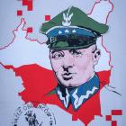 Mural na budynku szkoły upamiętnia jej patrona generała Stanisława Dąbka.