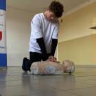 W Zespole Szkół w Nienadowej otrzymany defibrylator został zamontowany 30 października....