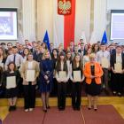 W gronie stypendystów Prezesa Rady Ministrów znalazło się 226 uczniów z Podkarpacia./...