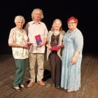 Od lewej: Maria Makar, Władysław Zych, Barbara Śnieżek,
Krystyna Wulert.