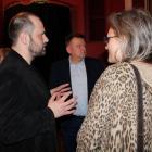 Dyskusjom z widzami nie było końca. Toczyły się jeszcze długo po premierze. / FOT. U....