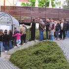 Kolejka chętnych do zwiedzania przemyskich podziemi./Fot. Jacek Szwic