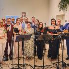 Otwarcie uatrakcyjnił muzyczny wieczór wspomnień o miłości, przyjaźni i marzeniach w...