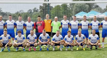 O MKS Kańczuga está em alta. Quatro equipes permanecem invictas na Classe A.