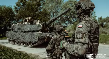 Aumento do movimento de colunas militares