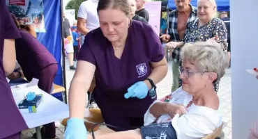 Diversão em família em clima de piquenique. O hospital convidou os hóspedes para um evento ao ar livre repleto de atrações [GALERIA]