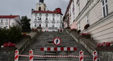 Comenzó la renovación de la escalera más famosa de Przemyśl [FOTOS]