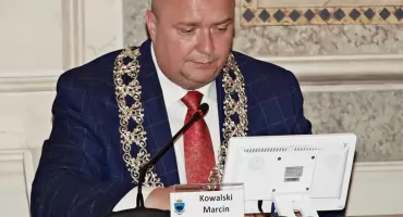 İş ve iyot: Przemyśl Belediye Meclisi Başkanı Marcin Kowalski, Radawa'da nasıl iş buldu?