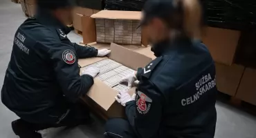 Przemyśl gümrük memurları 6,3 milyon PLN değerinde kaçak sigara keşfetti! [FOTOĞRAFLAR]