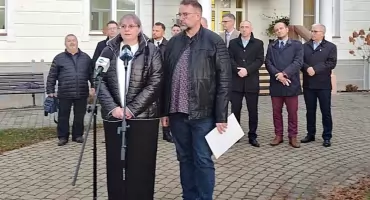 Milli Hazine Okulu'nun Przemyśl şubesi kapatılacak. İnsanlar işlerini kaybedecek. Przemyśl belediye meclisi üyeleri buna şiddetle karşı çıktı.