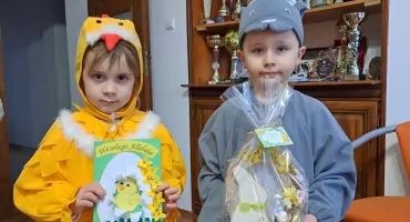 Gabrysia i Szymon życzyli nam wesołych świąt! 