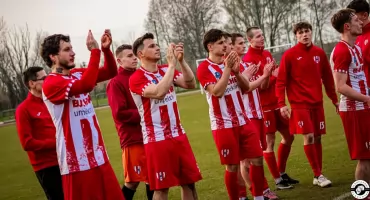 Polubownie w Przeworsku. 13 bramek Piasta Tuczempy. Hat-trick Orła Torki