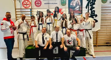 Osiem medali przemyskich karateków w Kaszowie