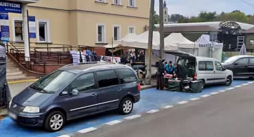 Szambo znowu się wylało. Na sprzedających