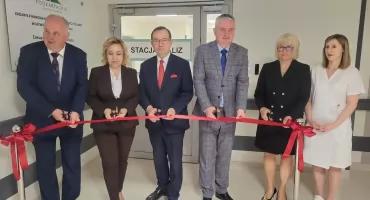 Lepsze warunki leczenia dializowanych pacjentów. W szpitalu uroczyście otwarto zakończoną inwestycję