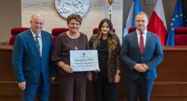 Warsztaty ziołolecznictwa, tworzenia perfum i pisania ikon. Które gminy dostały pieniądze na szkolenia dla mieszkańców?