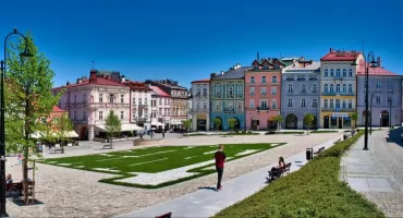 Mysz się nie prześlizgnie? Wreszcie cały przemyski Rynek został objęty miejskim monitoringiem