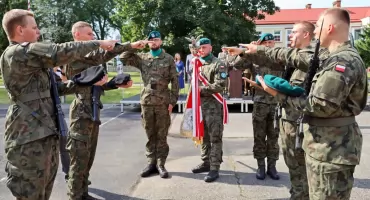 Przysięgali „służyć wiernie Rzeczypospolitej Polskiej” [ZOBACZ ZDJĘCIA]