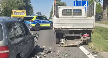 Najechał na tył Iveco. Zdarzenie drogowe w Gwizdaju