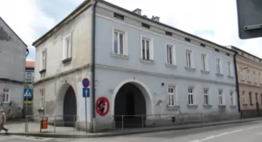 Skromna i niepozorna. Historia „osiemnastki”