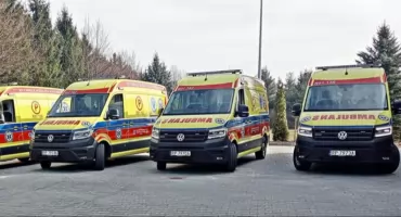 Dwa nowe ambulanse dla przemyskiego pogotowia
