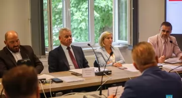 Mosty i drogi do remontu, strzelnica w ZSZ i pożyczka dla szpitala