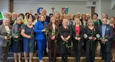 Pracownicy przemyskiego szpitala uhonorowani medalami [GALERIA]