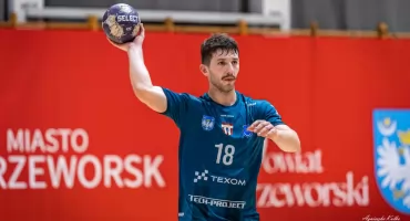 „Armia Leliwa” bez litości. Pewny triumf w Komprachcicach