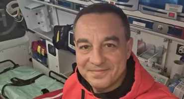 Zdążyć przed śmiercią. Bartosz Wajstuch o kulisach pracy ratownika medycznego, adrenalinie i drodze do celu